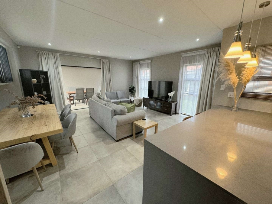 3 Bedroom Property for Sale in Langenhovenpark Free State